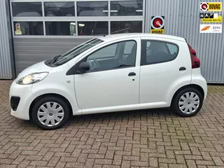 Peugeot 107 1.0 Airco Rijklaar All-season banden