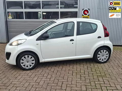 Peugeot 107 1.0 Airco Rijklaar All-season banden