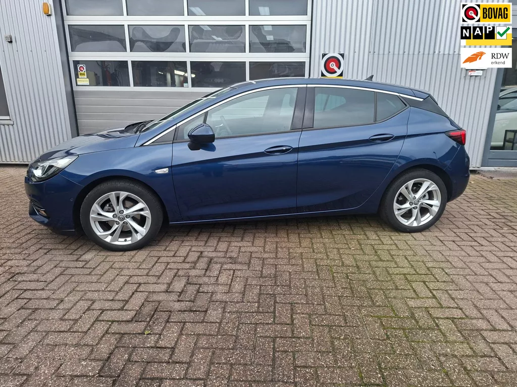 Opel Astra 1.2 Elegance Camera Navi PDC Stuurwielbed.