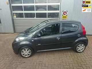 Peugeot 107 1.0-12V Millesim 200 Airco 5 Deurs