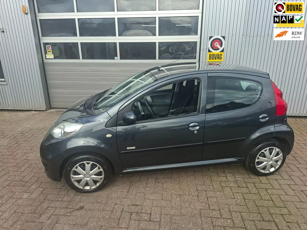 Peugeot 107 1.0-12V Millesim 200 Airco 5 Deurs