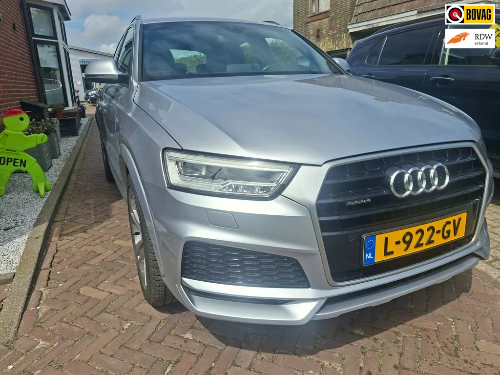 Audi Q3 2.0 TFSI quattro S-Line Trekhaak Camera