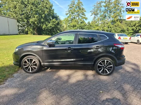 Nissan Qashqai 1.6 N-Connecta Pano Navigatie Trekhaak Leer