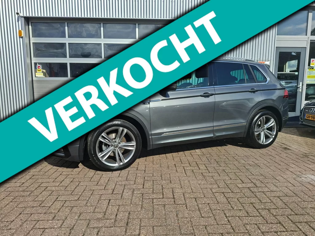 Volkswagen Tiguan 1.5 TSI ACT R-Line DSG Trekhaak Lane asist Apple car Virtual