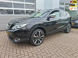 Nissan Qashqai 1.6 N-Connecta Pano Navigatie Trekhaak Leer