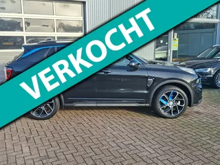 Lynk & Co 01 1.5 Plug-In Panodak CarpLay Black